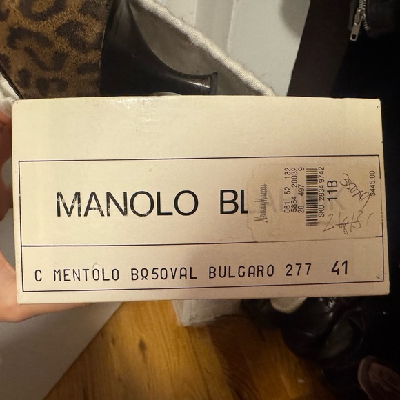 Manolo Blahnik Suede Leopard Print Pointed Toe Kitten Heel - Picture 8 of 9